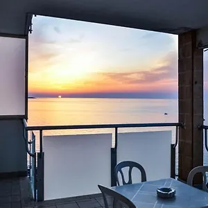  Apartament La Casa Al Faro Włochy